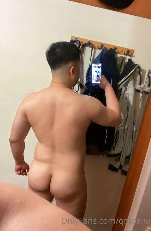 Kind of bubble butt?