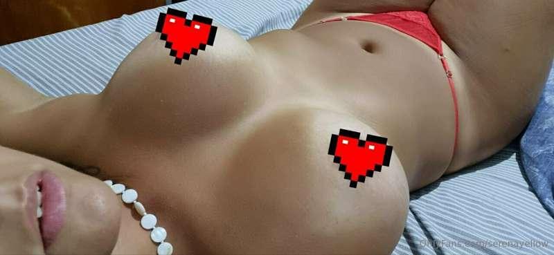 Hi baby! I'm an argentinian girl who wants to play with you!..
