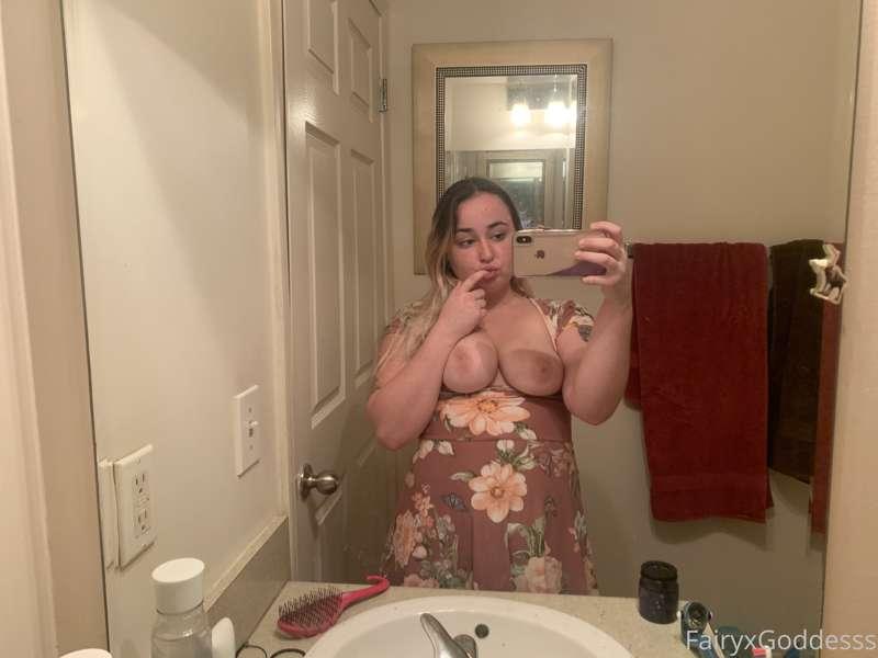 lolaxpeach image #1