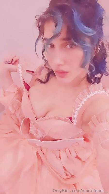 Who here has watched chobits? 🤭 
Chii is an absolute angel, ..