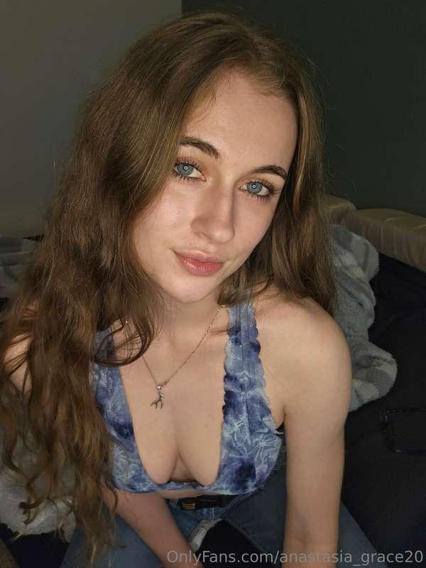 You thinking what i’m thinking? let’s find out in DMs 😈