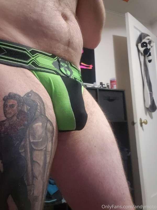 Day 20, NNN
Got the cage on just in time. Having a chill nig..