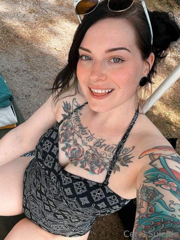 I went to a lake yesterday 💕 I went with @smut_therapy and @..