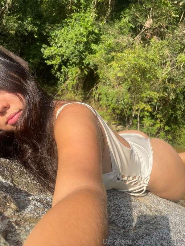 I’m not saying I’m your type… but your type stared a little ..