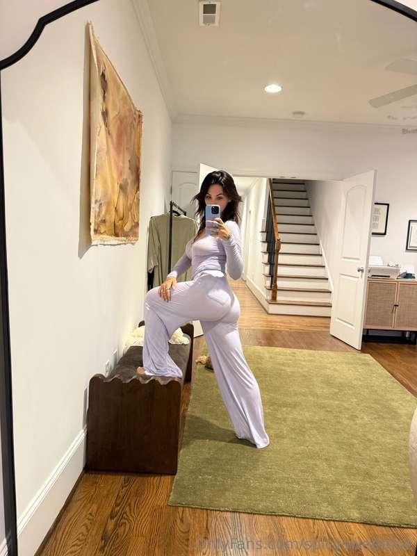 would you squeeze it? 🥹