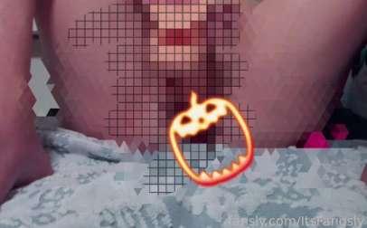 itsfangsly image #0