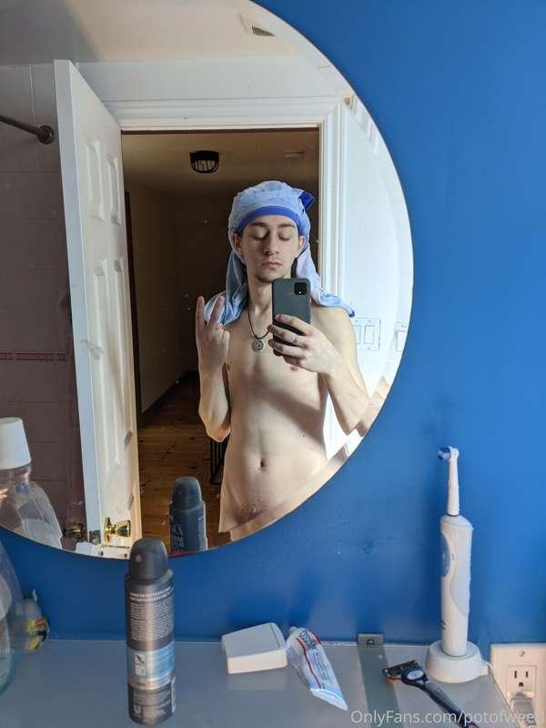more! :3
click thru for d*ck >:3