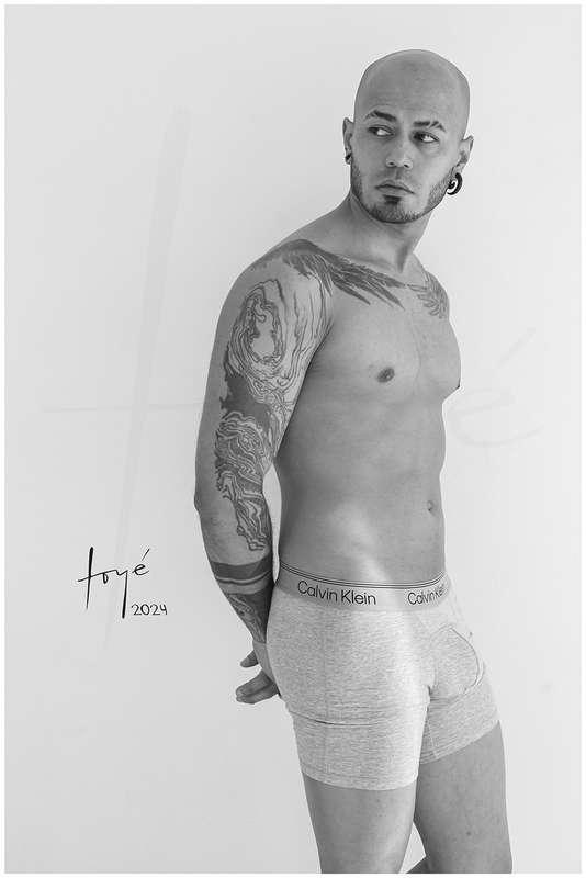 @Latincharly by @martintoye © Buenos Aires, Julio 2024