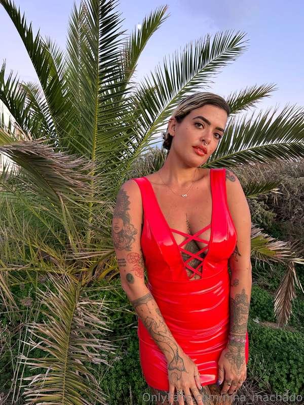 Turning up the heat in red—dangerous curves ahead. 🔥❤️