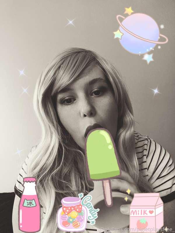 I'm a cute baby
