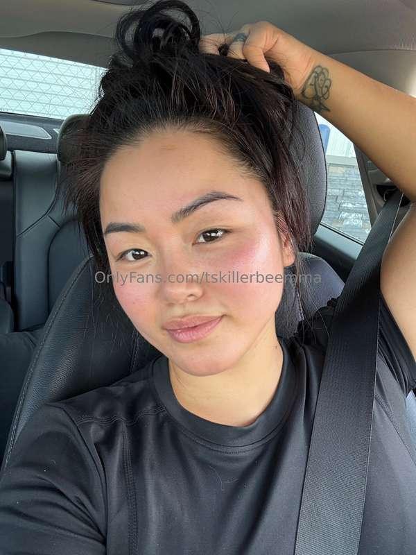 I look sooo cute without makeup on... lol ☺I’ll be going liv..