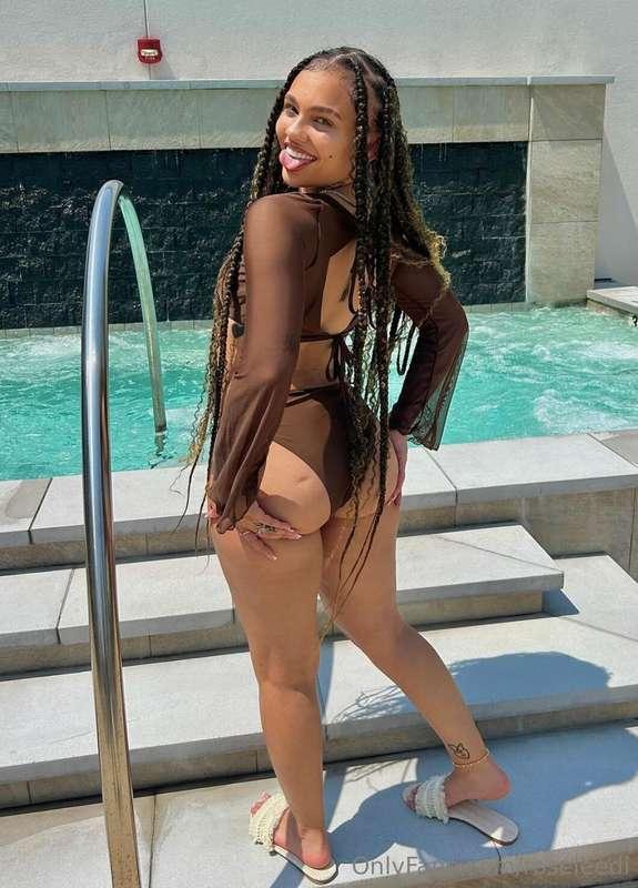 Should I wear this to the gym? 👀