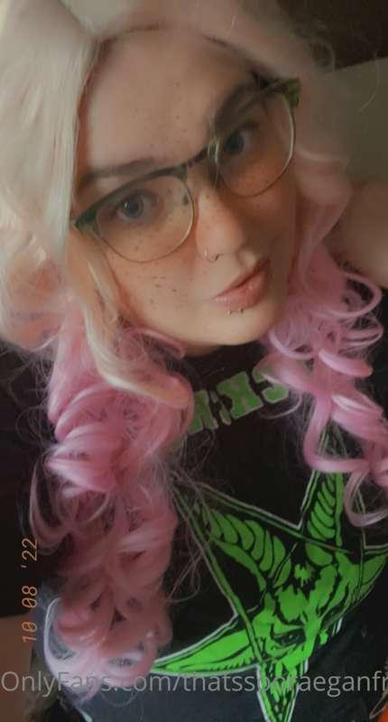 Trying on some of my old wigs from when my hair was shorter...