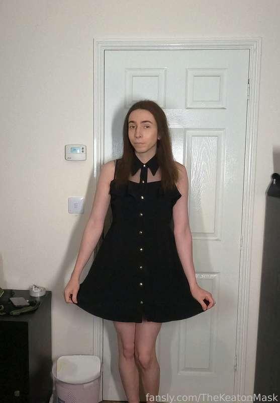Already got the video made but not got full access to my PC at the moment so that'll be two being uploaded tomorrow :3 Here's some nice pics though 🥰

#trans #femboy #sissy #tgirl #cock