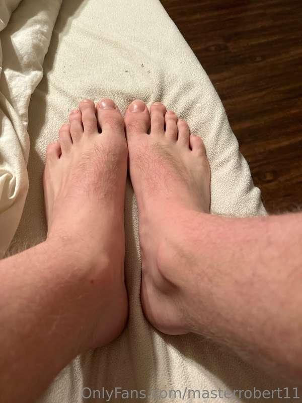 Wish this was your face my feet were on.