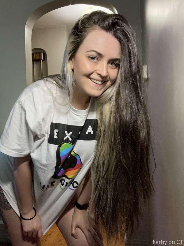 The nice thing about oversized t-shirts is you never know wh..
