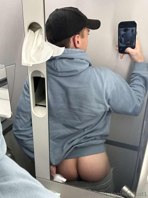 leo_lust1 image #1