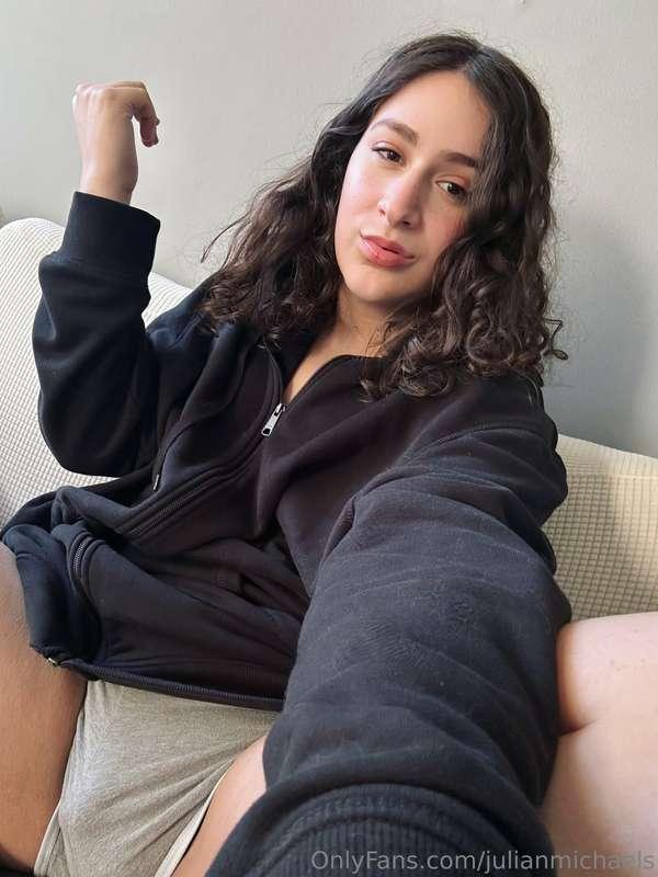 Oooops I hope my cameltoe isn’t showing too much 🤭