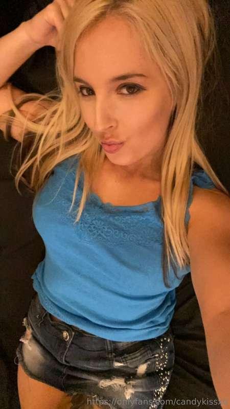 Pull my panties to the side and fuck me with my skirt on, th..