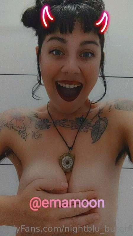 Want to play with one of the devil's daughters? 🔮🧿😈
@emamoon..