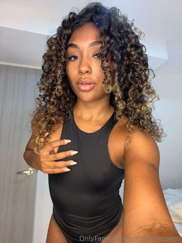 savannahroseofficial image #0