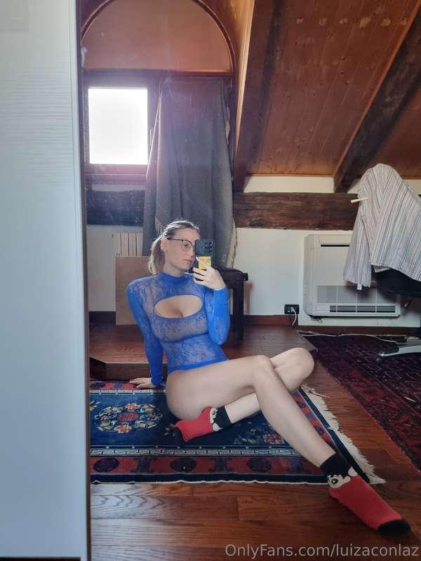 Mi spiace, ho troppo freddo ai piedini per togliere i calzin..
