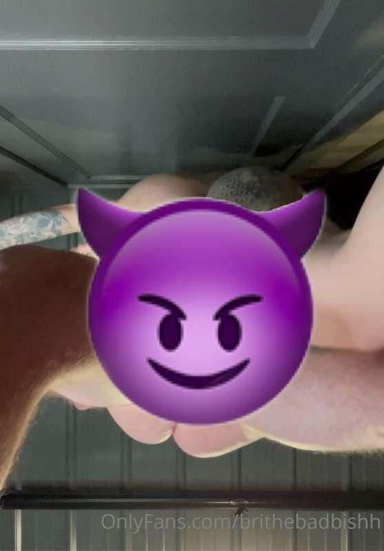 Oh fuck 🤤🥵🤤🥵 watch me cream all over my husbands friends dic..