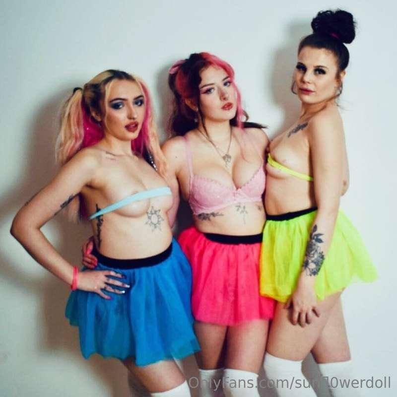 Powerpuff girls 🎀🍭💦

Girl on Girl content on the way 🫦👅