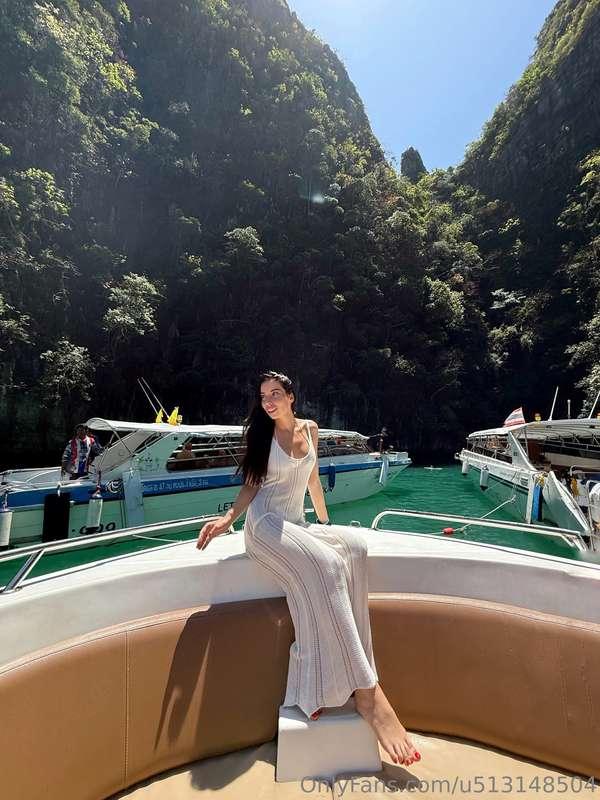 Do you also sometimes have thoughts of just getting away fro..