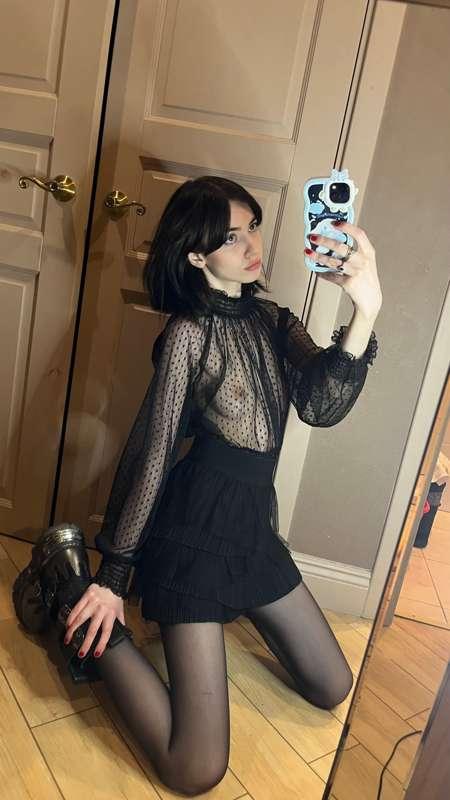 yoursmalldoll image #4