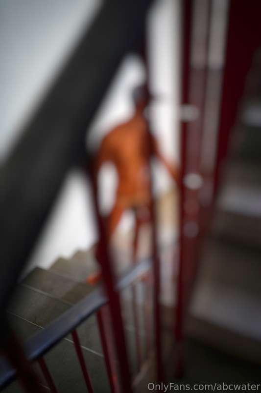 Peeked in staircase (Tip $3 to get hi-res in DM)樓梯間的偷窺 （打賞$3..
