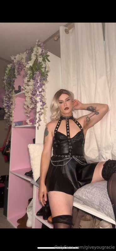 Who wants to help me with my birthday shopping spree?👀🥰