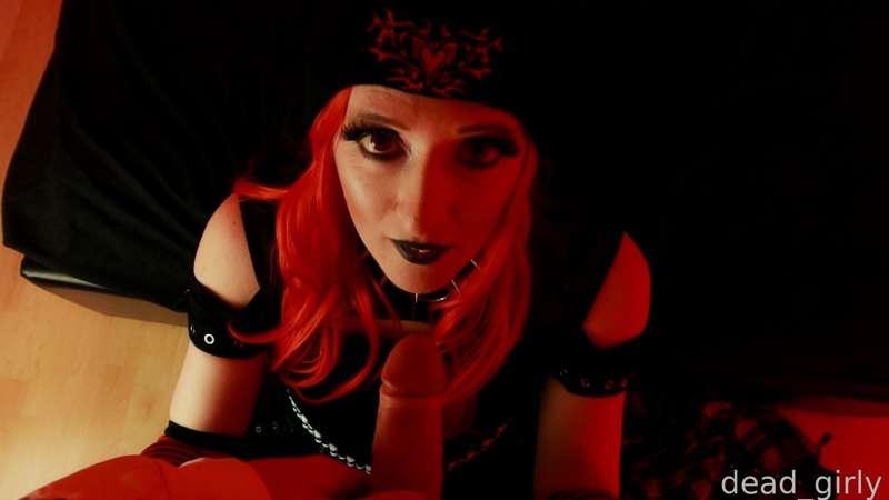 dead_girly image #0