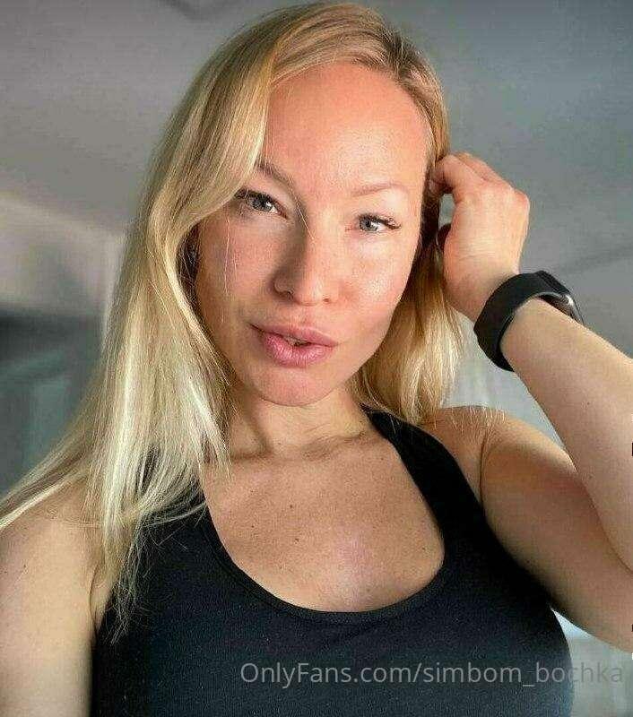 @katrinmoore 
FREE DICK RATE FOR NEW FANS ! 
Subscribe on he..