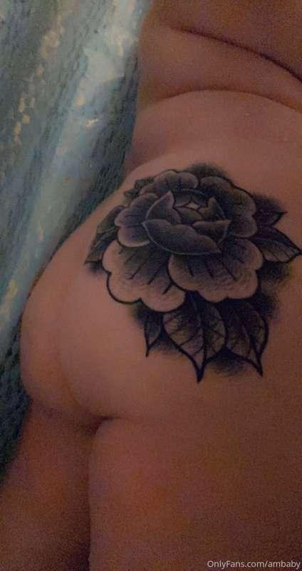 Soapy and you can see my pussy lips from behind 🥵