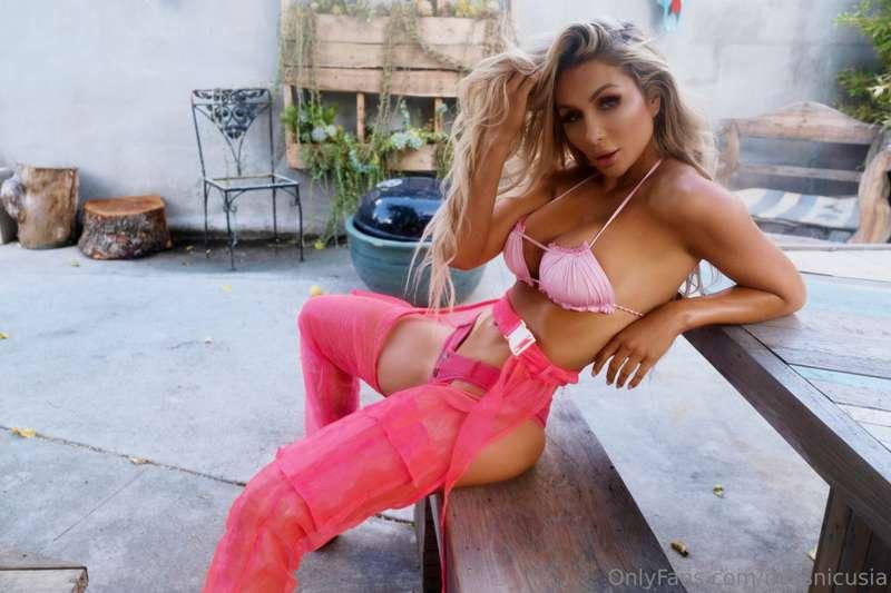 Do you think pinks my color??🌸