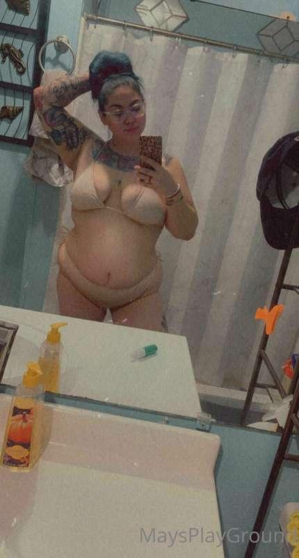 Feeling really cute in these bikini! Love my self alot!