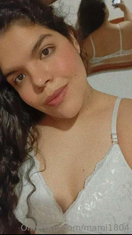 @roxybitch
@roxybitch

I love fantasies, role plays, sexting..