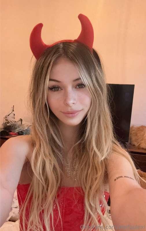 wanna have me in your life? 😈