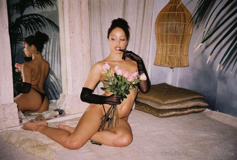 🥀