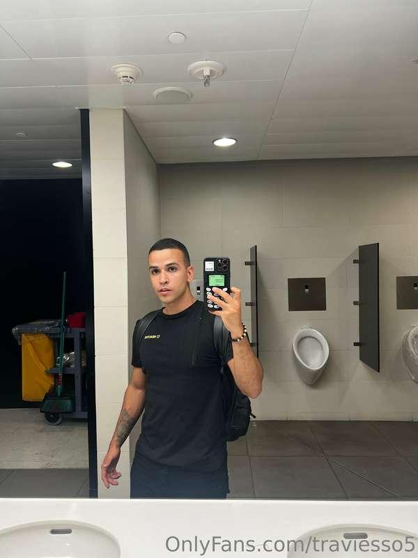 Airport 😈