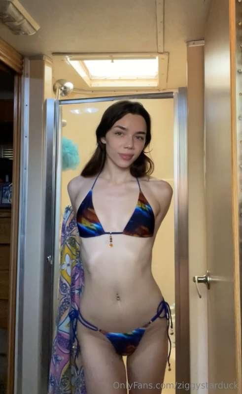 Im gonna be house sitting this week so lots of fun sunlit co..
