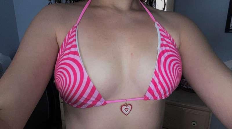 love this bikini top 🩷🍈