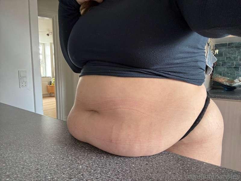 lunahansley image #1