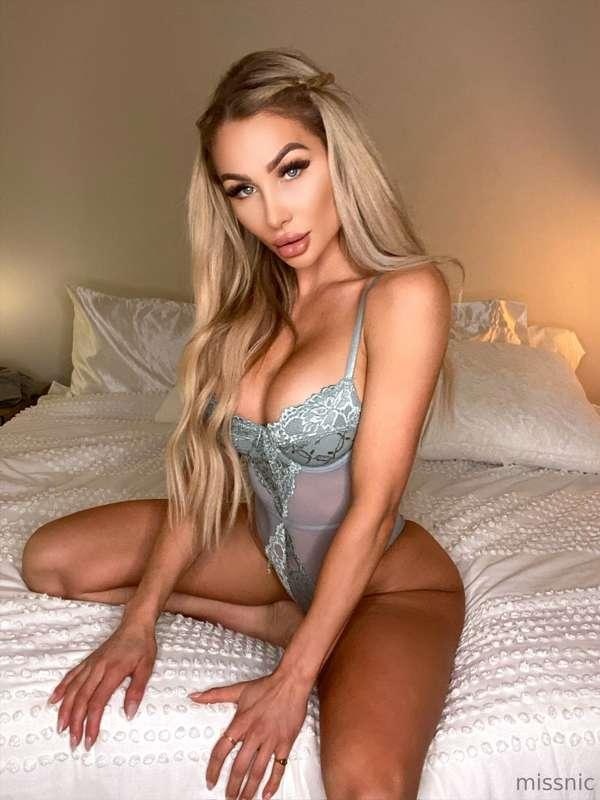 On my mind all night long➡️👅🤍