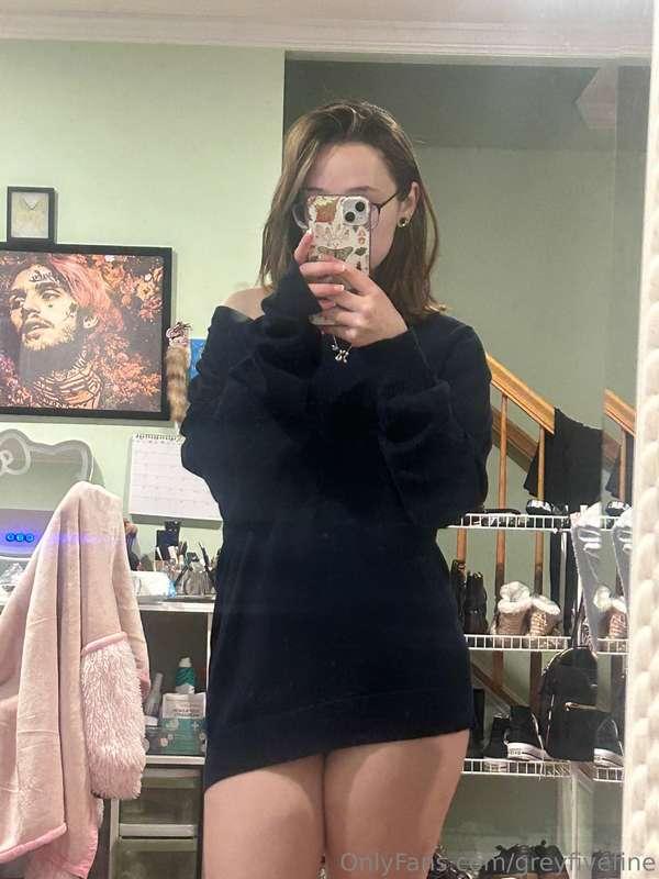 Goon morning ! Take a guess do you think I’m wearing panties..