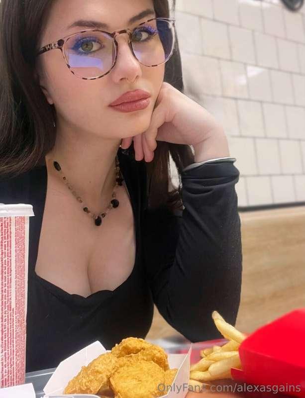 🤤