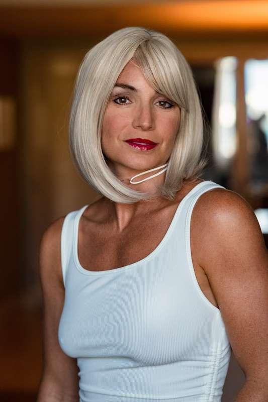 More fun with wigs in Las Vegas. What do you think of this l..