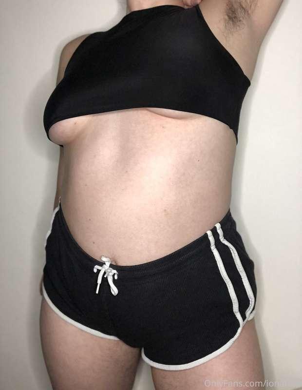 Do you like my hairy pits?