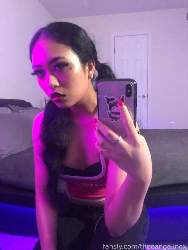 theeangelinex image #0